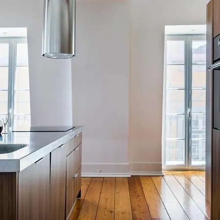 Apartment Plum Guide - Sleepover Club